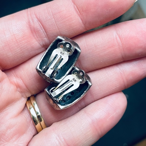 Sterling silver marcasite earrings. Vintage clip-on earrings - Picture 4 of 5